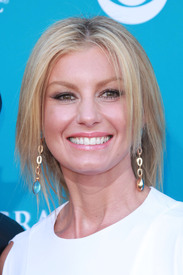 Preppie_FaithHillat45thAnnualACMAwards35.jpg
