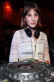 Alexa_Chung_LOFT_Launches_Style_Studio_NYC_04_14_2010_001.jpg