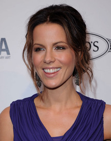 katebeckinsaletodds019.jpg