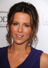 katebeckinsaletodds041.jpg