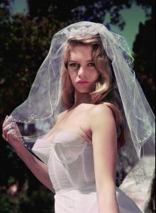 936full_brigitte_bardot.jpg