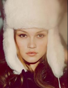WGGLOOKBOOK_Page_06_2.jpg