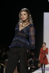 95004_bcbg_fall_2005_9224_122_909lo.jpg