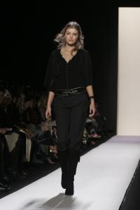 52688_bcbg_fall_2005_8583_122_146lo.jpg