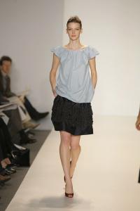 lelarosefw2007rtw02kl0.jpg