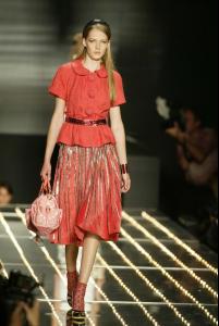 21729_vuitton_ss_05_10_122_935lo.jpg