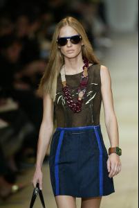 35116_prada_ss05_059_122_74lo.jpg