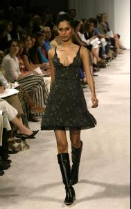 IsaacMizrahiFW2004_05_11.jpg