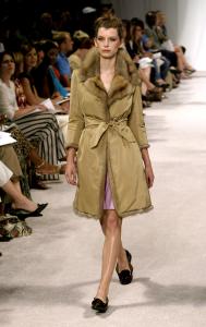 IsaacMizrahiFW2004_05_12.jpg