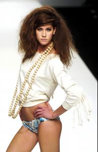 92953_PPQ_London_S_S_05_Celebrity_City_FS_9174_123_657lo.jpg