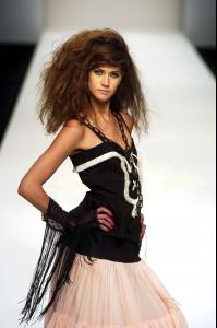 92931_PPQ_London_S_S_05_Celebrity_City_FS_3229_123_1146lo.jpg