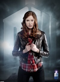 KarenGillanDoctorWhoPromoPicsHQx2smalltags1.jpg