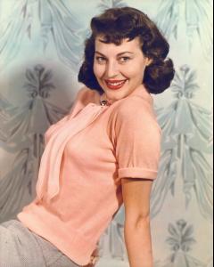 35033_ava_gardner_the_celebrity_city_4893_122_568lo.JPG