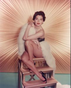 35114_ava_gardner_the_celebrity_city_1907_122_763lo.JPG