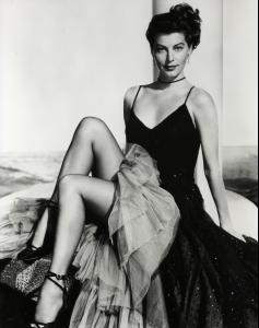 35274_ava_gardner_the_celebrity_city_8934_122_19lo.JPG