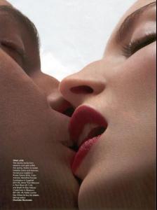 kissing2dx8.jpg