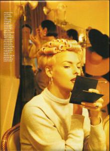 evangelista_003_elle_uk.jpg