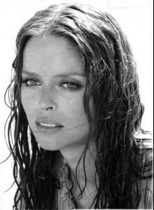 barbara_bach.jpg