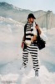 th_4de308129272951.jpg