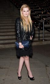 Tikipeter_Abigail_Breslin_Vanity_Fair_Party_1_021.jpg