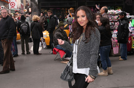 celeb-city.org-The_Elder-Adrienne_Bailon_2009-04-08_-_Departs_MTV_Studios_in_NY_275.jpg