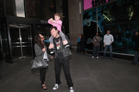 celeb-city.org-The_Elder-Adrienne_Bailon_2009-04-08_-_Departs_MTV_Studios_in_NY_6183.jpg