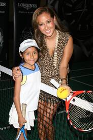 celebrity-paradise.com-The_Elder-Adrienne_Bailon_2009-09-10_-_at_Center_Court_for_Kids_in_NY_348.jpg