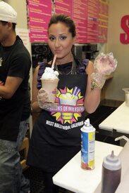 celebrity-paradise.com-The_Elder-Adrienne_Bailon_2009-11-06_-_visits_Millions_of_Milkshakes_in_LA_5406.jpg