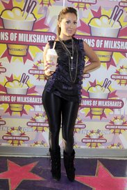celebrity-paradise.com-The_Elder-Adrienne_Bailon_2009-11-06_-_visits_Millions_of_Milkshakes_in_LA_5462.jpg
