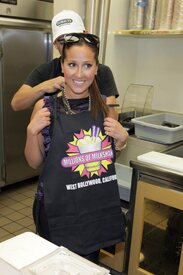 celebrity-paradise.com-The_Elder-Adrienne_Bailon_2009-11-06_-_visits_Millions_of_Milkshakes_in_LA_676.jpg