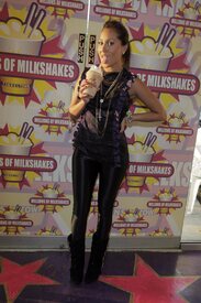 celebrity-paradise.com-The_Elder-Adrienne_Bailon_2009-11-06_-_visits_Millions_of_Milkshakes_in_LA_8518.jpg