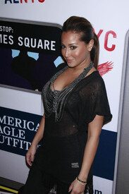 celebrity-paradise.com-The_Elder-Adrienne_Bailon_2009-11-17_-_American_Eagle_Outfitters_flagship_store_preview_party_532.jpg