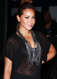 celebrity-paradise.com-The_Elder-Adrienne_Bailon_2009-11-17_-_American_Eagle_Outfitters_flagship_store_preview_party_771.jpg