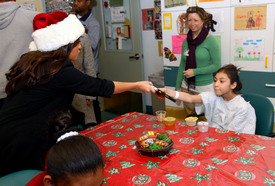 celebrity-paradise.com-The_Elder-Adrienne_Bailon_2009-12-23_-_Visits_Children_At_The_Beth_Israel_Medical_Center_8225.jpg