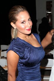 celebrity-paradise.com-The_Elder-Adrienne_Bailon_2010-02-16_-_Bebe_Show_at_MBFW_7150.jpg