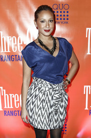 celebrity_paradise.com_TheElder_AdrienneBailon2010_02_23_Three_OVodkasLaunchParty8.jpg