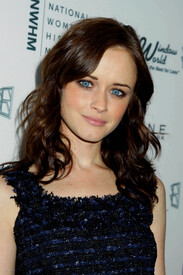 celebrity_paradise.com_TheElder_AlexisBledel5.jpg