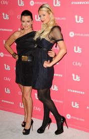 celebrity_paradise.com_Paris_Hilton_hot_09.jpg