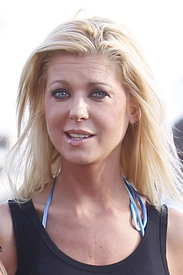 62193_celebrity_paradise.com_TheElder_TaraReid16_122_503lo.jpg