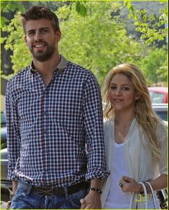 shakira_gerard_pique_lunch_lovers_02.jpg