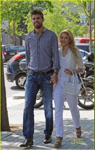 shakira_gerard_pique_lunch_lovers_06.jpg