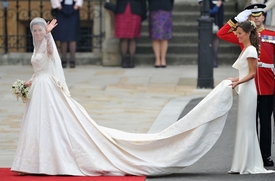 katemiddletonweddingdressmcqueen.jpg