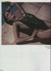 UK_Grazia_10_08_04.jpg