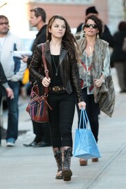 StefaniaOweninNewYorkNOUH4sptn3cl.jpg