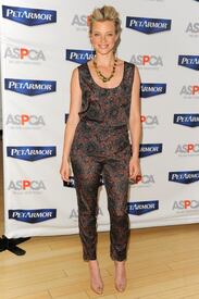 Amy Smart - Launch of PetArmor Protection Promise - 020412_002.jpg