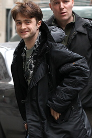 78375_DanielRadcliffe_ArrivesattheAlHirschfeldTheaterinNewYorkCityFebruary242011_By_oTTo4_122_78lo.jpg