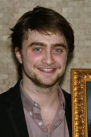 29637_daniel_radcliffe_portrait_celebritycity_003_122_714lo.jpg