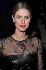 90001_nicky_hilton_Valentino_show_in_Paris .jpg