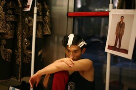 dolce-gabbana-backstage06.jpg