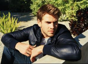 Liam_Leather-jacket-3-800x583.jpg